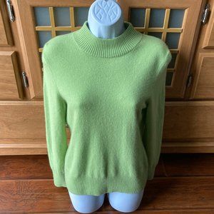 Investments 100% Fine  Cashmere Crew Neck Sweater Green Small